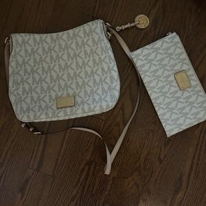 Micheal Kors crossbody and pouch